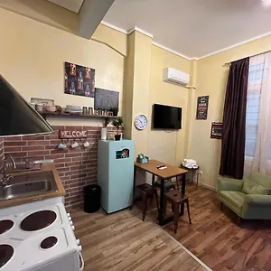 https://skg-loft.hotels-of-thessaloniki.com