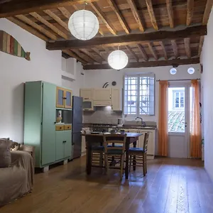 https://appartamento-degli-asili-affitti-brevi-italia.it-tuscanyhotel.com