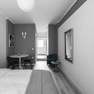 https://mf-luxury-suites-est-2019-f-suite.hotels-of-thessaloniki.com